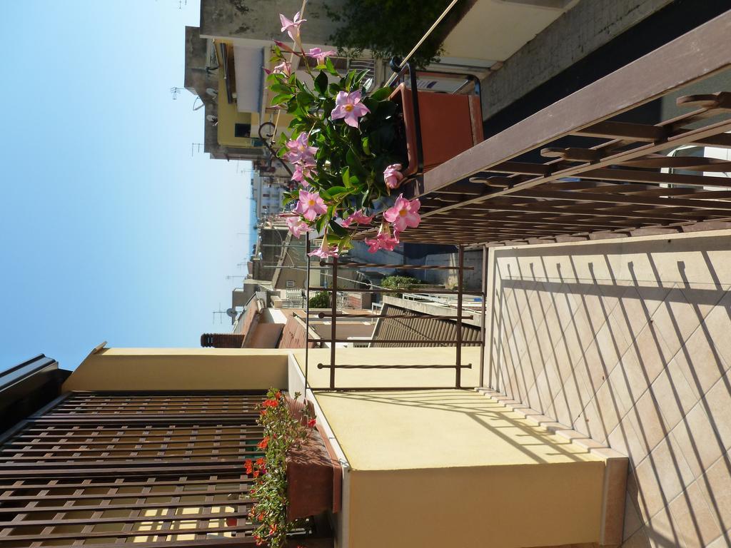 Casa Zafarani Marina di Ragusa Exterior foto